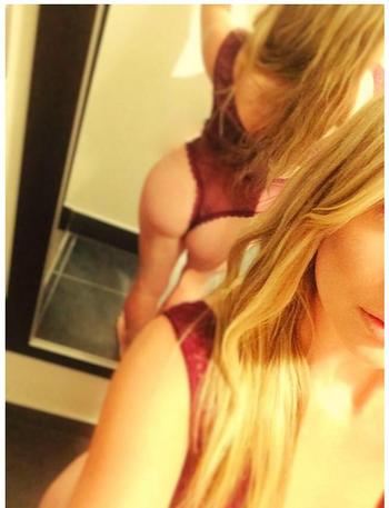 , 21  female escort, West Palm Beach
