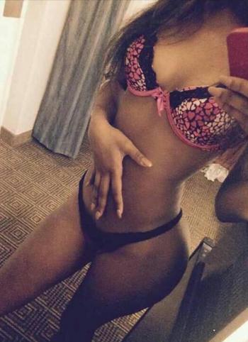 , 21  female escort, West Palm Beach