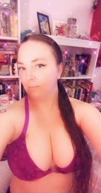 Kitty, 40  female escort, West Palm Beach