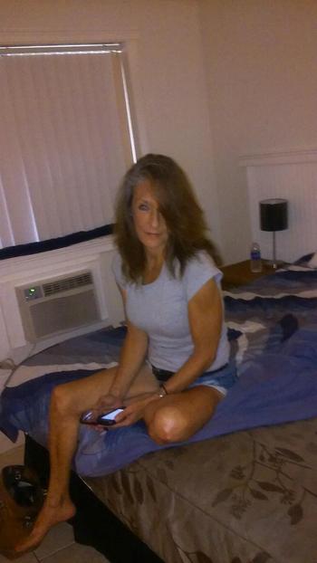 Joyce Roberts (JoJo), 47 Caucasian female escort, Westpalmbeach