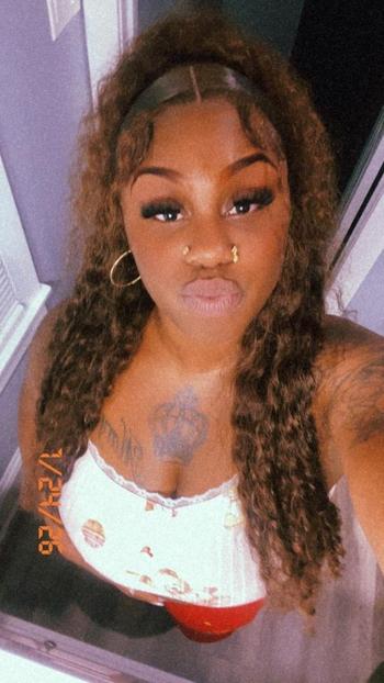 Ruby, 24  female escort, West Palm Beach