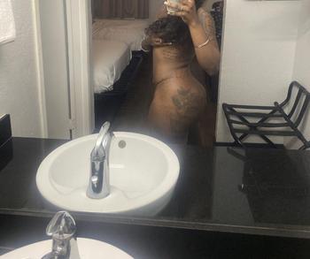 Tia, 24  female escort, West Palm Beach