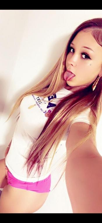 561-583-1087, 22  female escort, West Palm Beach